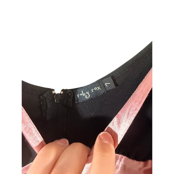 Y2K Ruby Rox Pink & Black Formal Dress Size 7 - Picture 3 of 4